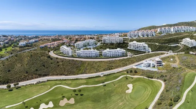 PISOS Y ATICOS DE LUJO EN MIJAS COSTA — 19