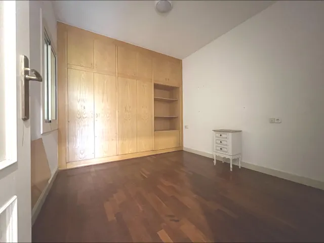 PISO CON POSIBILIDADES EN GRANOLLERS - ZONA CENTRO — 11