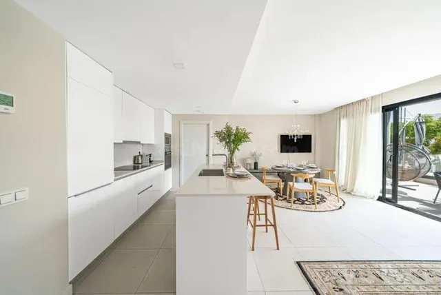 Apartamento 3 habitaciones 110m² en venta - Costa Del Sol - foto 3