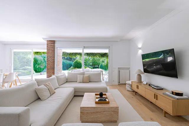 Chalet pareado en alquiler en Montepríncipe — 7