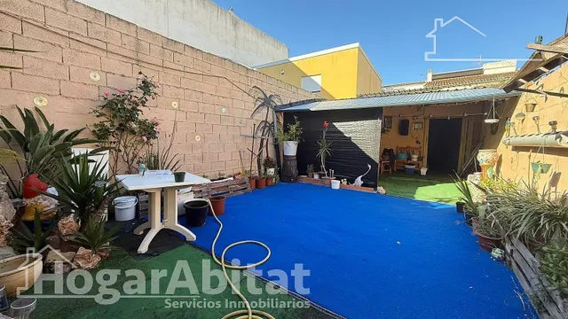 Amplia y luminosa casa con terraza y garaje — 37