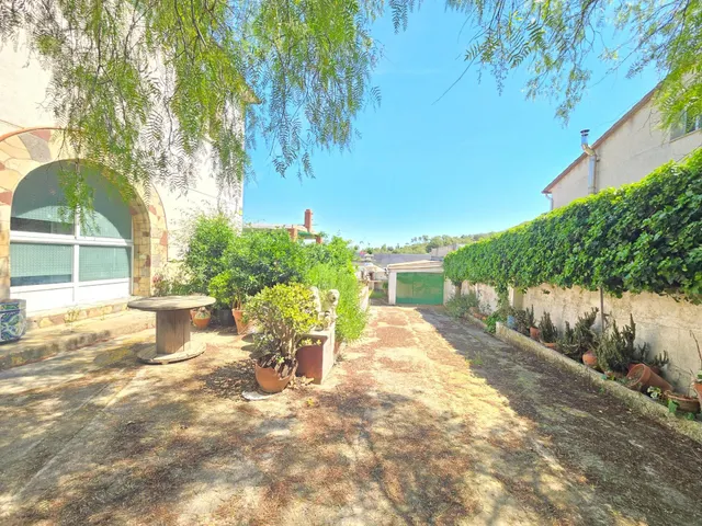¡Oportunidad única en Canyelles! Casa independiente con gran - foto 3