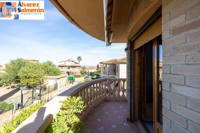 Estupendo chalet independiente en Cájar — 29