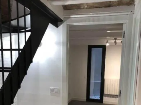 Planta baja a la venta ideal para inversores en El Raval, Barcelona — 13