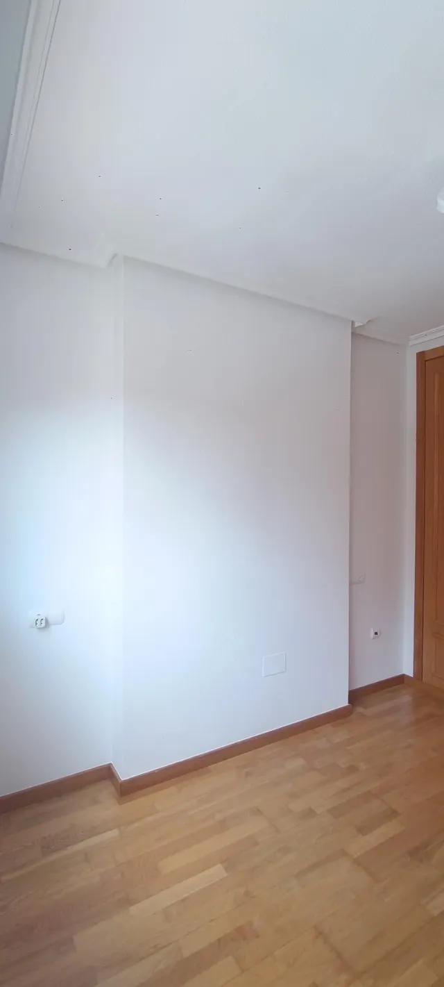 Oportunidad con TERRAZA en Juan Carlos I — 44