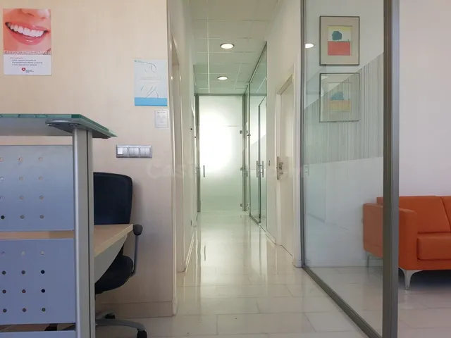 Excelente OPORTUNIDAD de Local en Zona Raval de la UJI - foto 5
