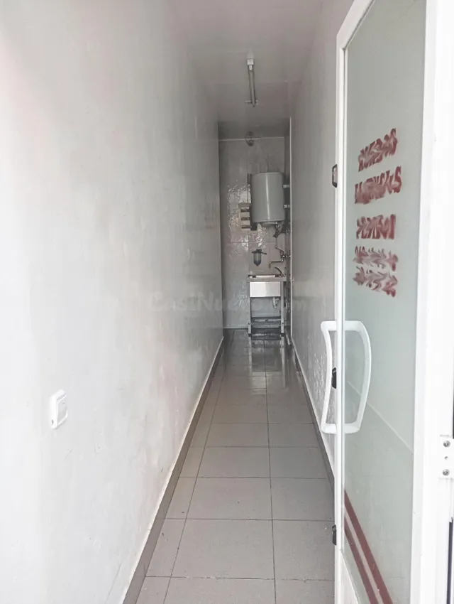 Local comercial 217m² en venta - Rochapea - foto 2