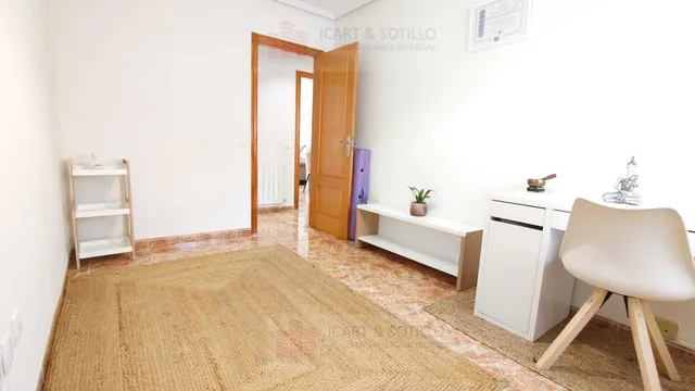 MAGNÍFICO PISO DE CUATRO DORMITORIOS Y GARAJE EN EL CASCO URBANO DE VINAROZ PARA ENTRAR A VIVIR — 22