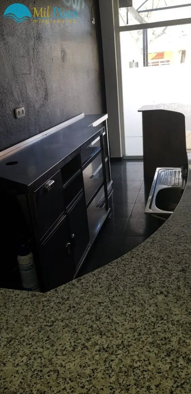 Bar en Benidorm con terraza — 7