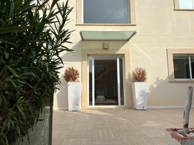 FINCA RÚSTICA EN VENTA CON PISCINA Y JARDÍN — 47