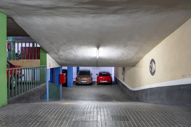 Parking 9m² en alquiler - Casc Antic — 7