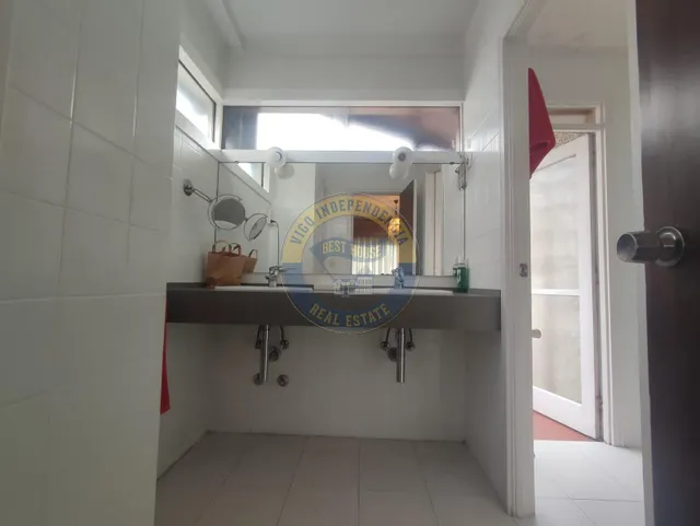 Exclusiva vivienda de gran amplitud en pleno centro de Vigo, entorno Pizarro — 33