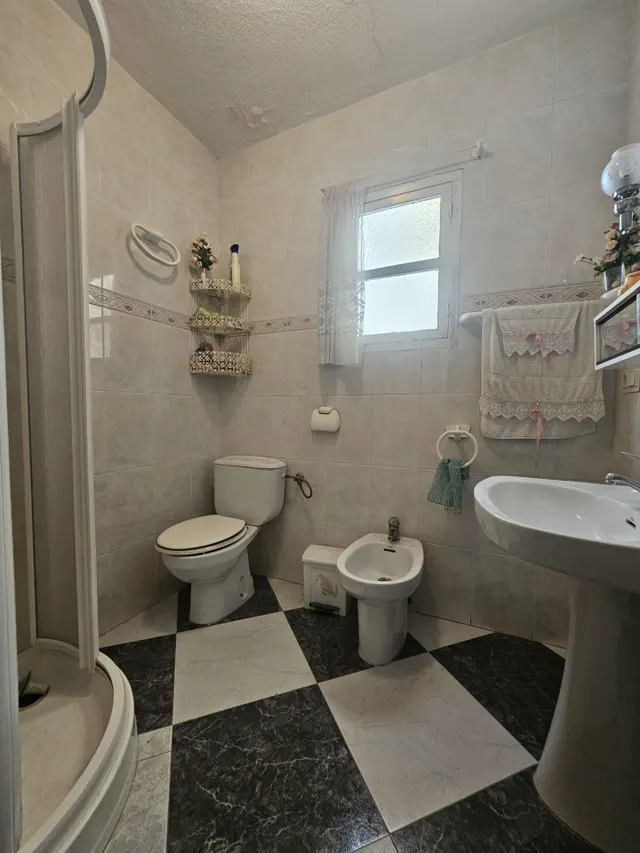 VIVIENDA EN LA CARRETERA PRINCIPAL DE ALCOLEA — 23