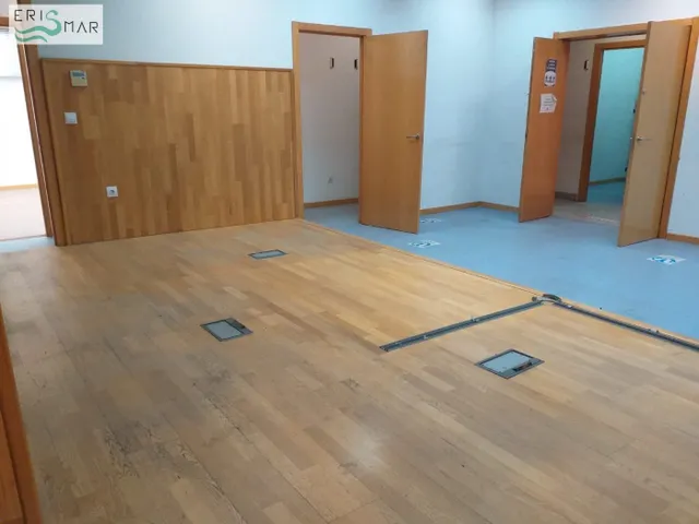 LOCAL COMERCIAL EN ALQUILER Y VENTA EN NAVALCARNERO — 26