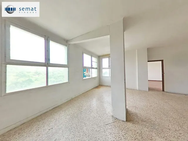 Compra o alquila este local comercial en la mejor zona de Cervera — 13