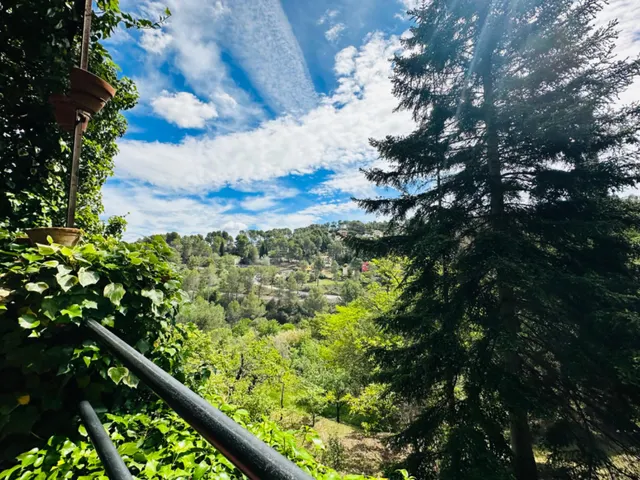 EXCLUSIVA CASA UNIFAMILIAR EN CASTELLVÍ DE ROSANES - GRAN PARCELA, PRIVACIDAD Y ENCANTO NATURAL — 50