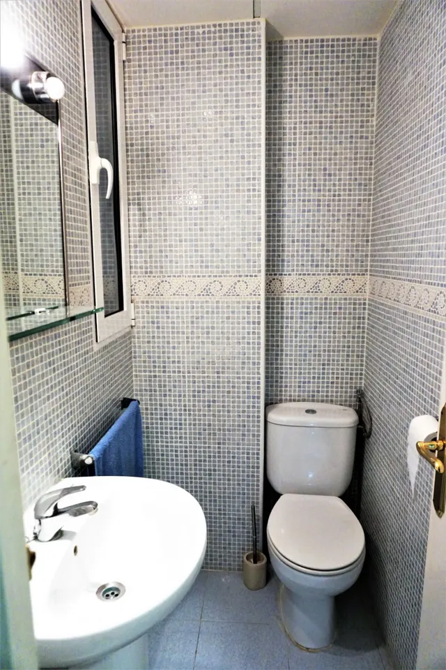 ENTREPLANTA PREPARADA PARA NEGOCIO, OFICINAS O SIMILAR — 8