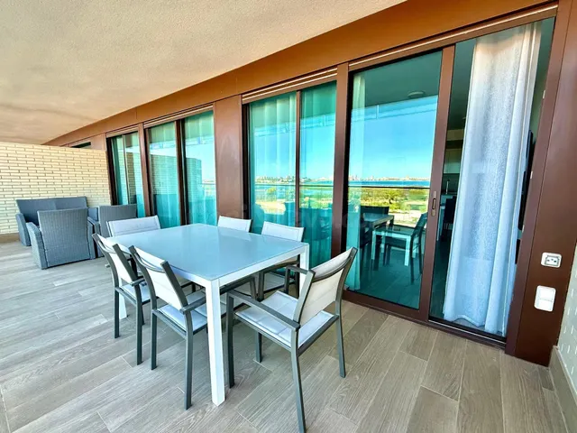 Apartamento con vistas espectaculares en Residencial Los Fla
