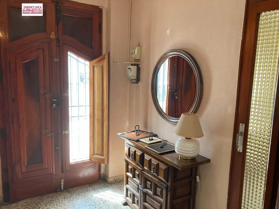 VENTA DE CASA EN BENIFAIO CHAFLAN SALIDA A DOS CALLES