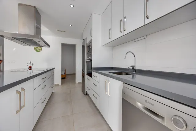 Gran apartamento en orihuela costa: 2 hab, 2 baño — 18