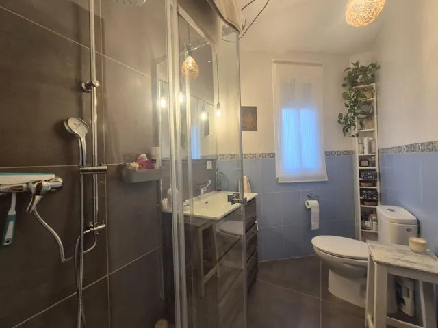 Dúplex con 5 balcones, cocina americana, terraza y piscina propia — 25