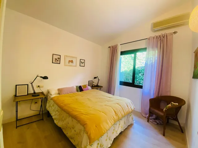 Encantadora casa en Bahia Grande, Llucmajor, con piscina, jardín mediterráneo y terrazas cubiertas — 16