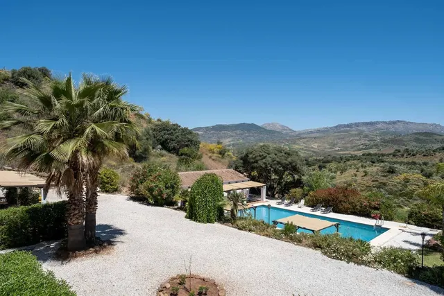 Finca rústica 13 habitaciones 1602m² en venta - Almogia pueblo — 37