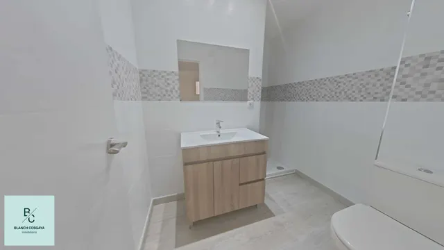 LOCAL COMERCIAL A ESTRENAR — 20