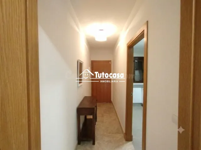 ¡EXCLUSIVO PISO EN PLENO CENTRO! Con garaje, trastero y sin  - foto 3