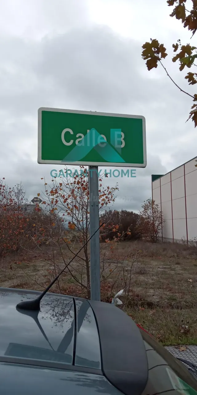 Se vende o alquila Parcela en Malpartida de Caceres - foto 5