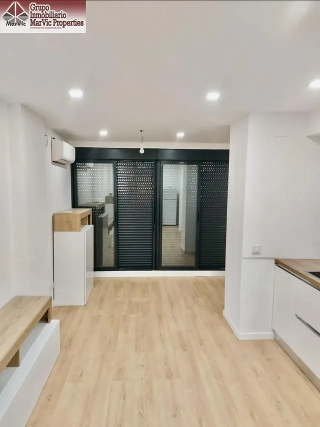 Acogedor Apartamento Reformado en Benidorm con Piscina y Vistas al Sureste — 8