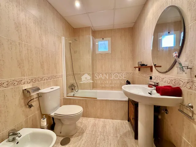 INMOBILIARIA SAN JOSE VENDE BONITO BAJO A ESCASOS 2 MINUTOS DE LA PLAYA DE MUCHAVISTA-EL CAMPELLO — 23