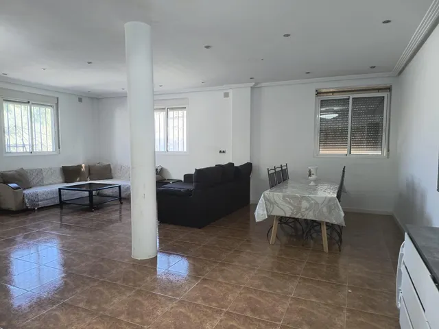 ALQUILER DE EXCELENTE CASA DE CAMPO CON 5 GARAJE — 21