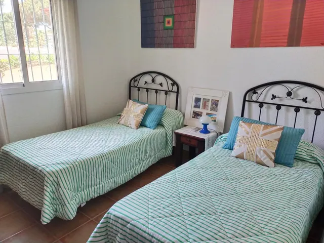 CHALET URBANO DE ENSUEÑO EN VENTA — 25