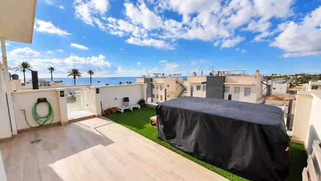¡¡en el alamillo a 150 metros del mar!! 2 hab + solárium con jacuzzi y vistas 360º panorámicas — 14