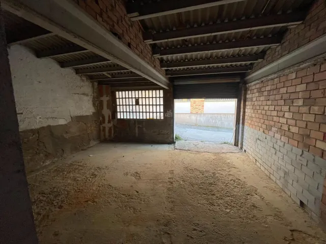 Ampli Magatzem de 215 m2 amb gran accés per a vehicles al Rec d’Igualada — 11