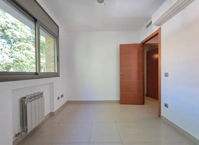 CASA CON JARDIN DE 4 habitaciones EN BARENYS — 28