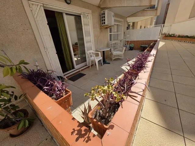 Piso en venta en Avenida de las Habaneras — 6