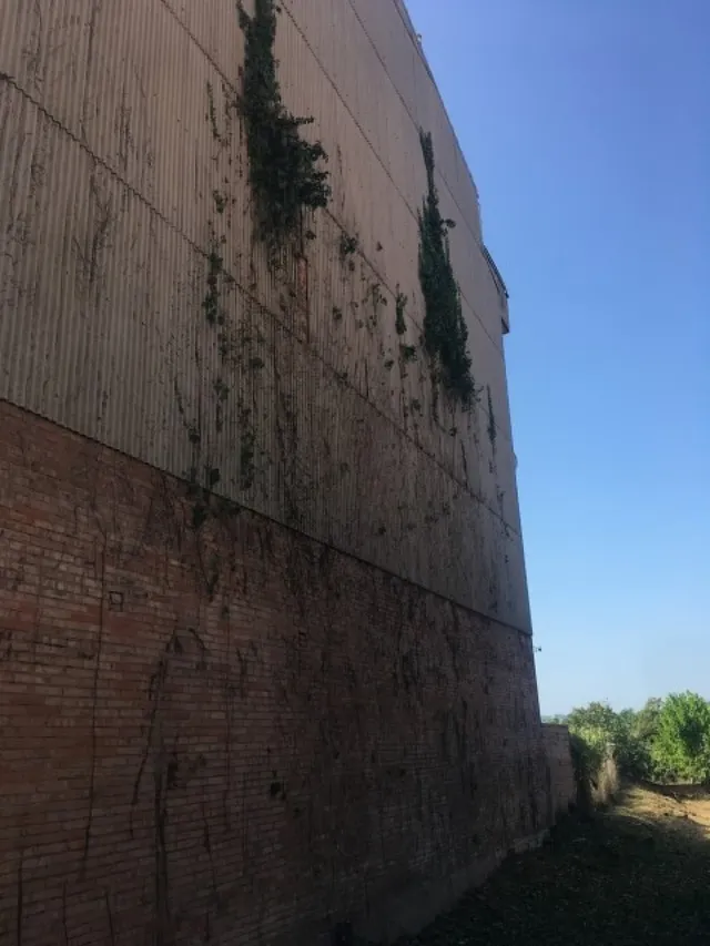 Solar urbà a la zona de Plaça Catalunya, edificable sotans, baixos i 5 plantes pis — 4