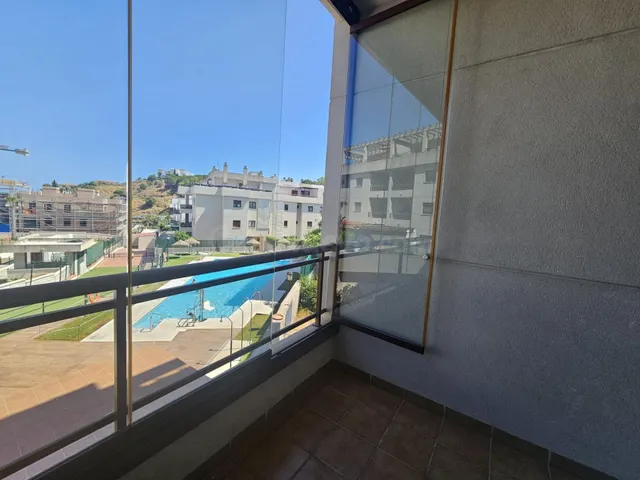 Amplio piso de 3 dormitorios con terraza, garaje, trastero y