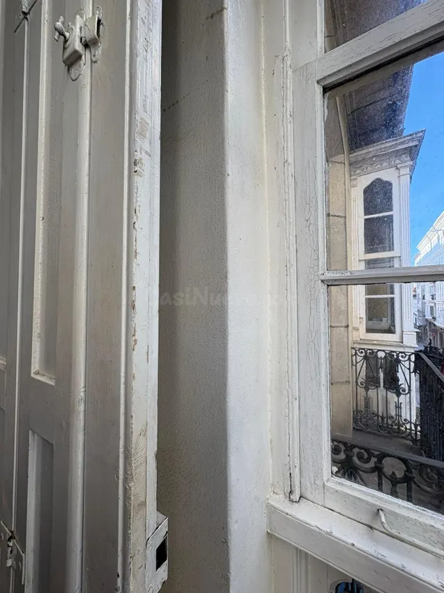 Venta de piso en Ferrol, calle Magdalena - foto 2