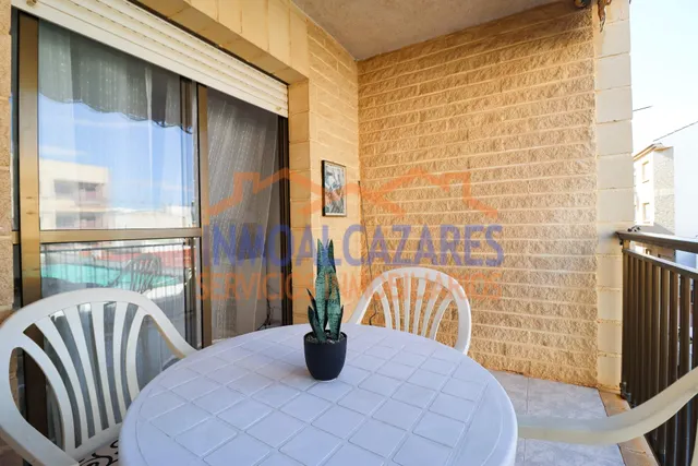 APARTAMENTO DE 2 DORMITORIOS, 1 BAÑOS Y 2 TERRAZAS. EN EL CE - foto 3