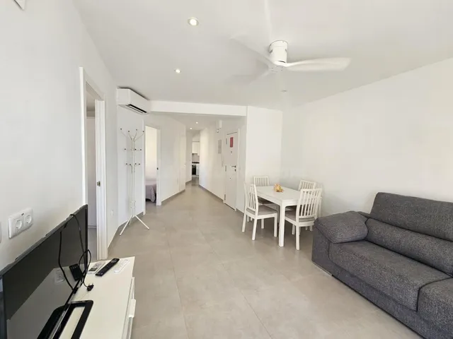 Apartamento reformado en primera línea de playa en Cullera.  - foto 4