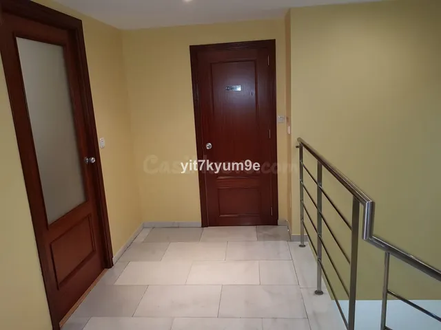 Local comercial 550m² en venta - Puerto Sol-Los Almendros-El - foto 2