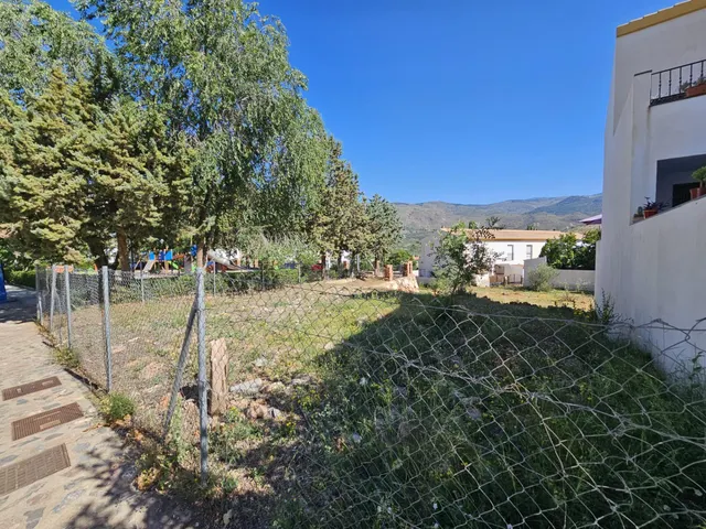 SOLAR URBANO PARQUE INFANTIL ,ZONA NUEVA — 13