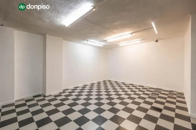 Local comercial 106m² en venta - Centro — 16