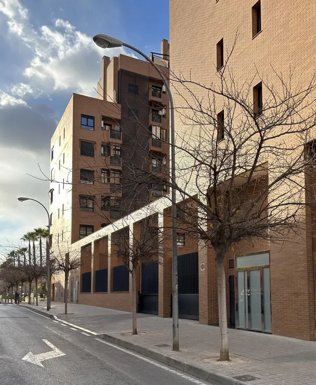 Modernos apartamentos dúplex tipo loft en el corazón de Alicante — 17