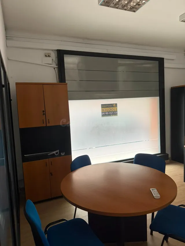 LOCAL COMERCIAL EN VENTA O ALQUILER — 5