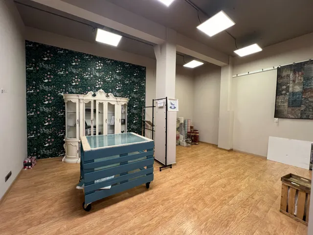 Local comercial en el centro de Ponferrada con múltiples opciones — 12