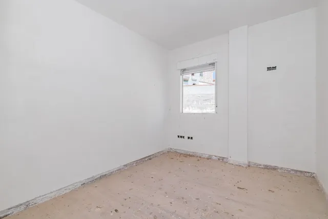 EDIFICIO EN VENTA EN MORALEDA DE ZAFAYONA — 14